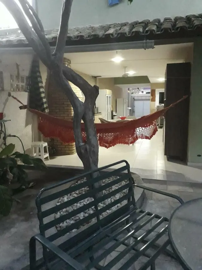 홈스테이 Residence Bongi Hostel 헤시피